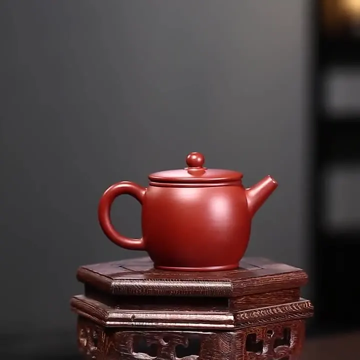 Handmade Red Clay Zisha Teapot Small Han Wa Shape Traditional Gongfu Brewing Pot for Tea Tray Arrangements and Gift Giving