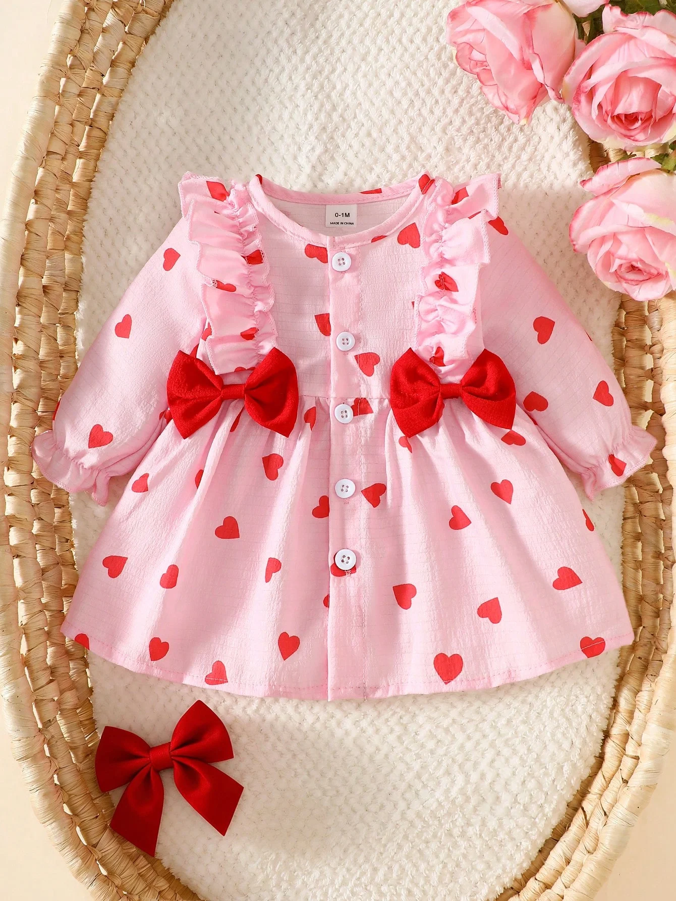 Newborn baby girl pink round neck ruffle cartoon heart print long sleeved red bow dress, elegant and cute