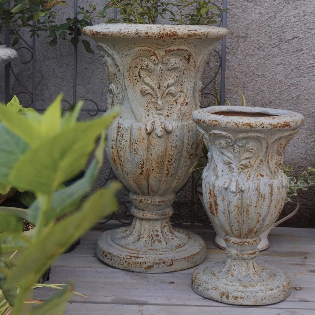 Retro old rust color trophy pot wine glass flower pot outdoor