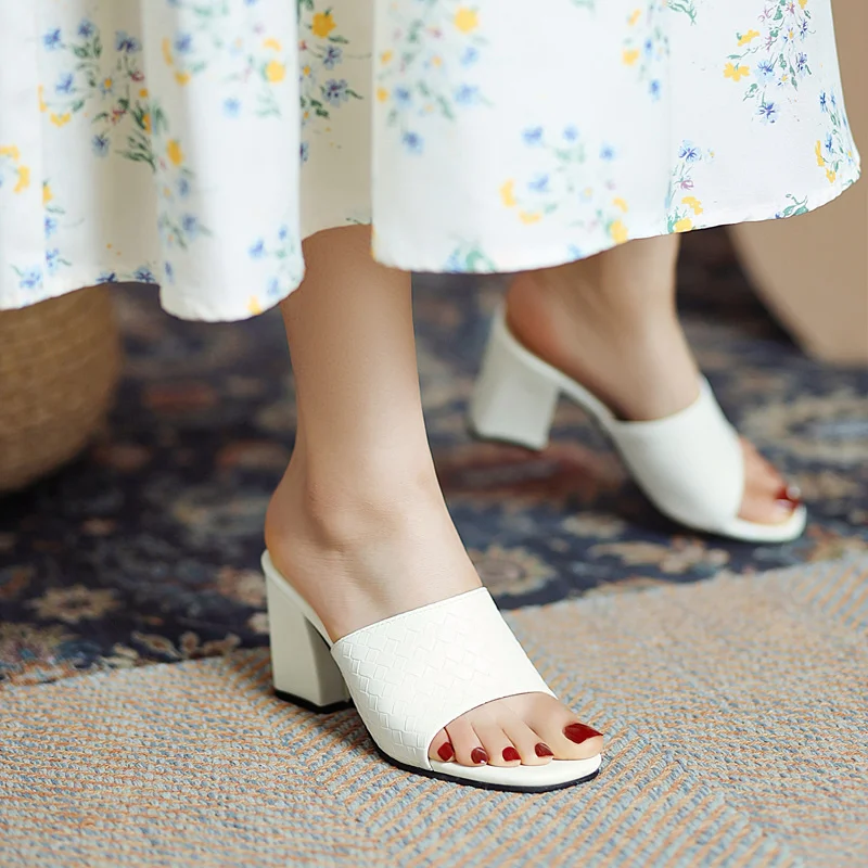 Brand Design Women\'s Slippers Elegant Summer Shoes For Women Block Heels White Black Sandals Ladies Party Outdoor Shoes Big Size