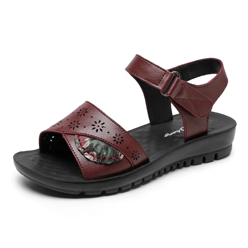 Summer fashion leather woman sandals mother large size casual flat sandals slip-on comfort elderly soft bottom sandals Plus size