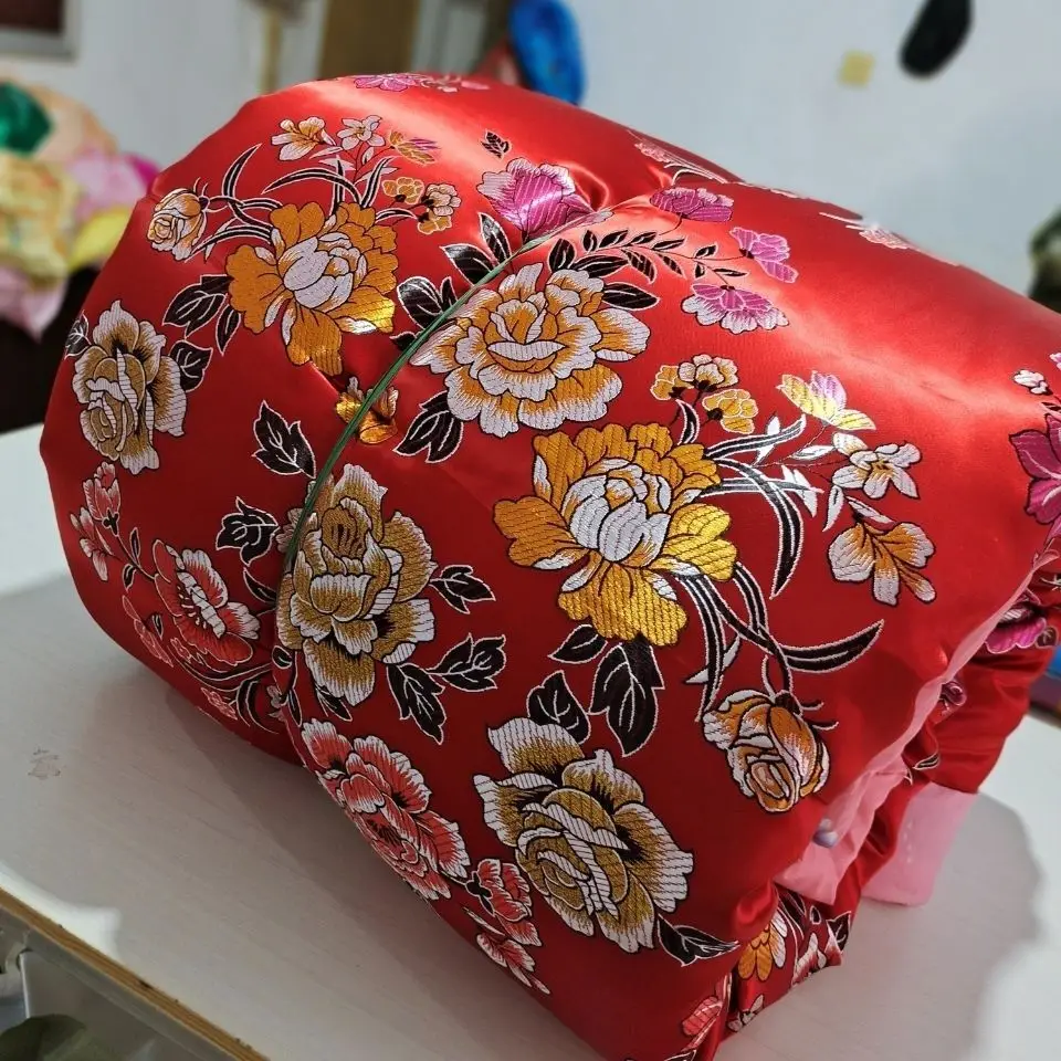 

No cotton filling Glossy satin silk cover with single-sided zipper Ice cool floral print bedspread home bedding