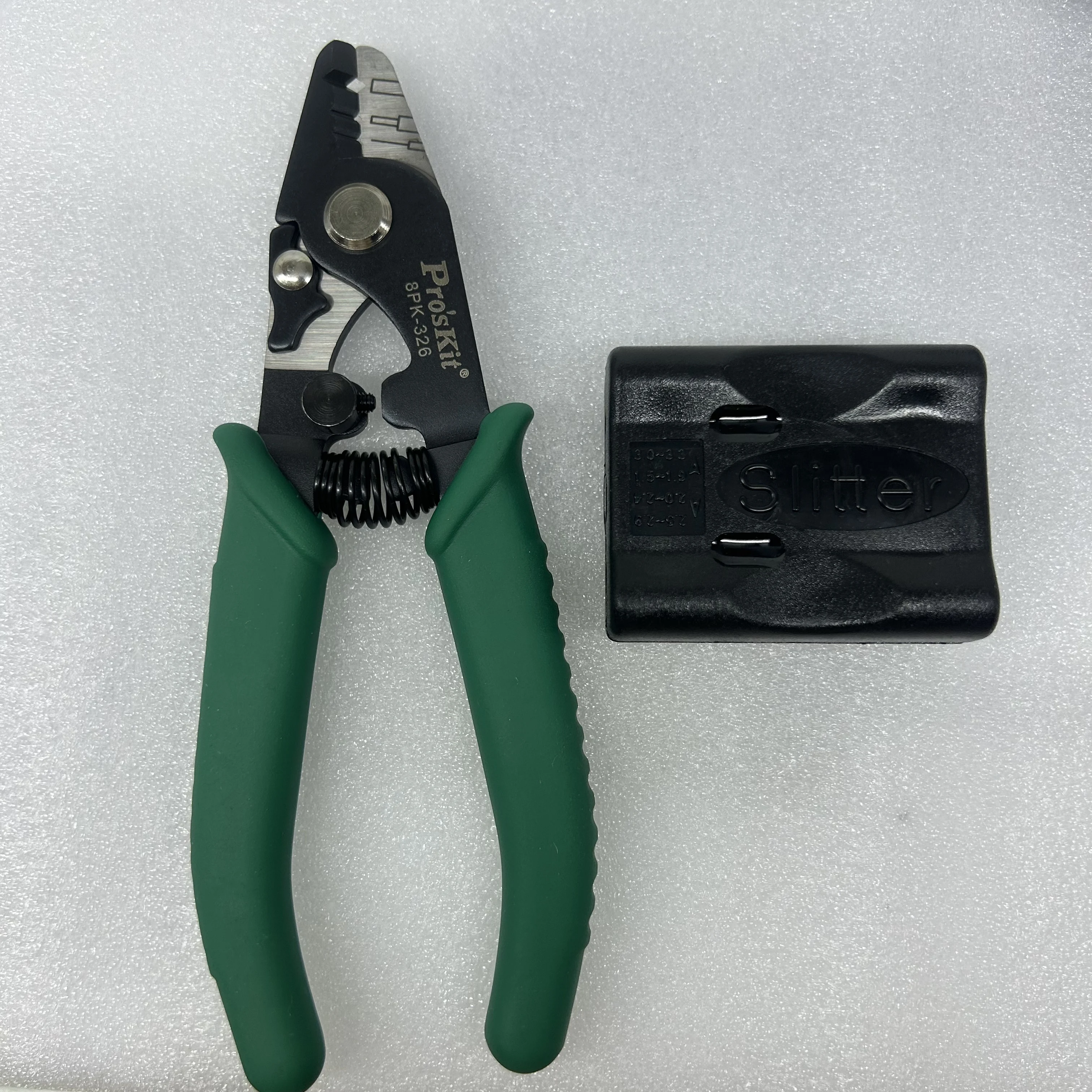 

2 In 1 Fiber stripper 8PK-326 And Longitudinal slitter Large diameter Loose tube slitterFiber Optic Tools Loose tube stripper