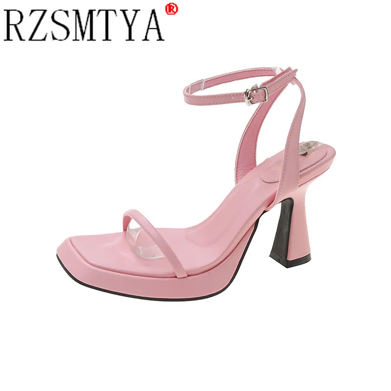 

2022 Spring/summer Thick Heel with High Heels Design Sense Niche Pink Sexy Waterproof Platform Square Head Sandal Girl