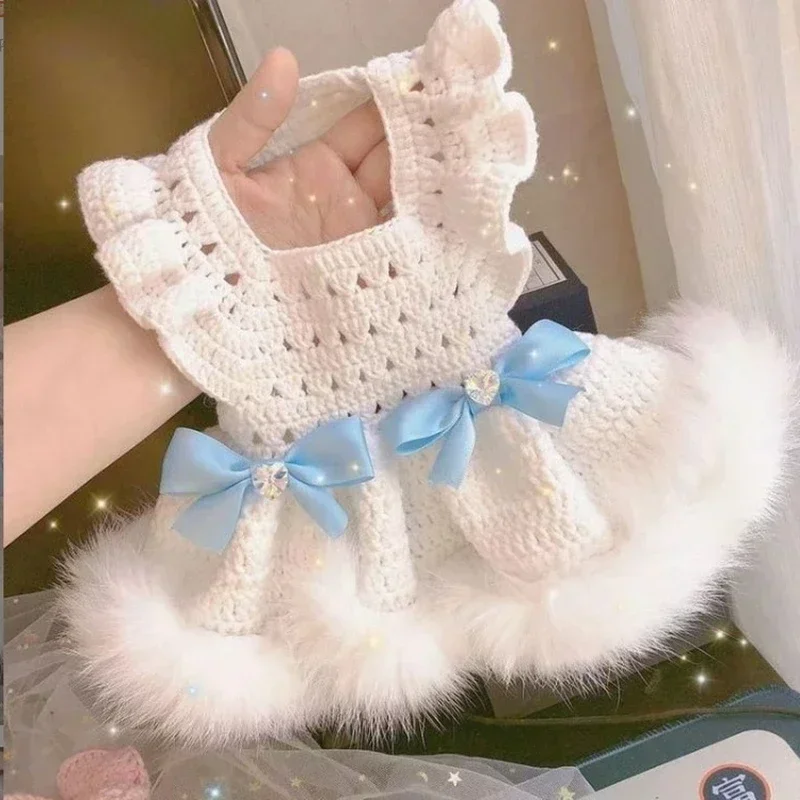 Sukienka dla kota i psa Jesienno-zimowa sukienka księżniczki Różowa niebieska kokardka Wydrążony sweter Sukienka Moda Dwunożna odzież dla zwierząt domowych