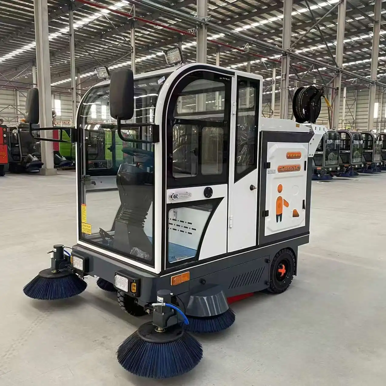 Commercial Ride-On Electric Street & Park Road Sweeper
