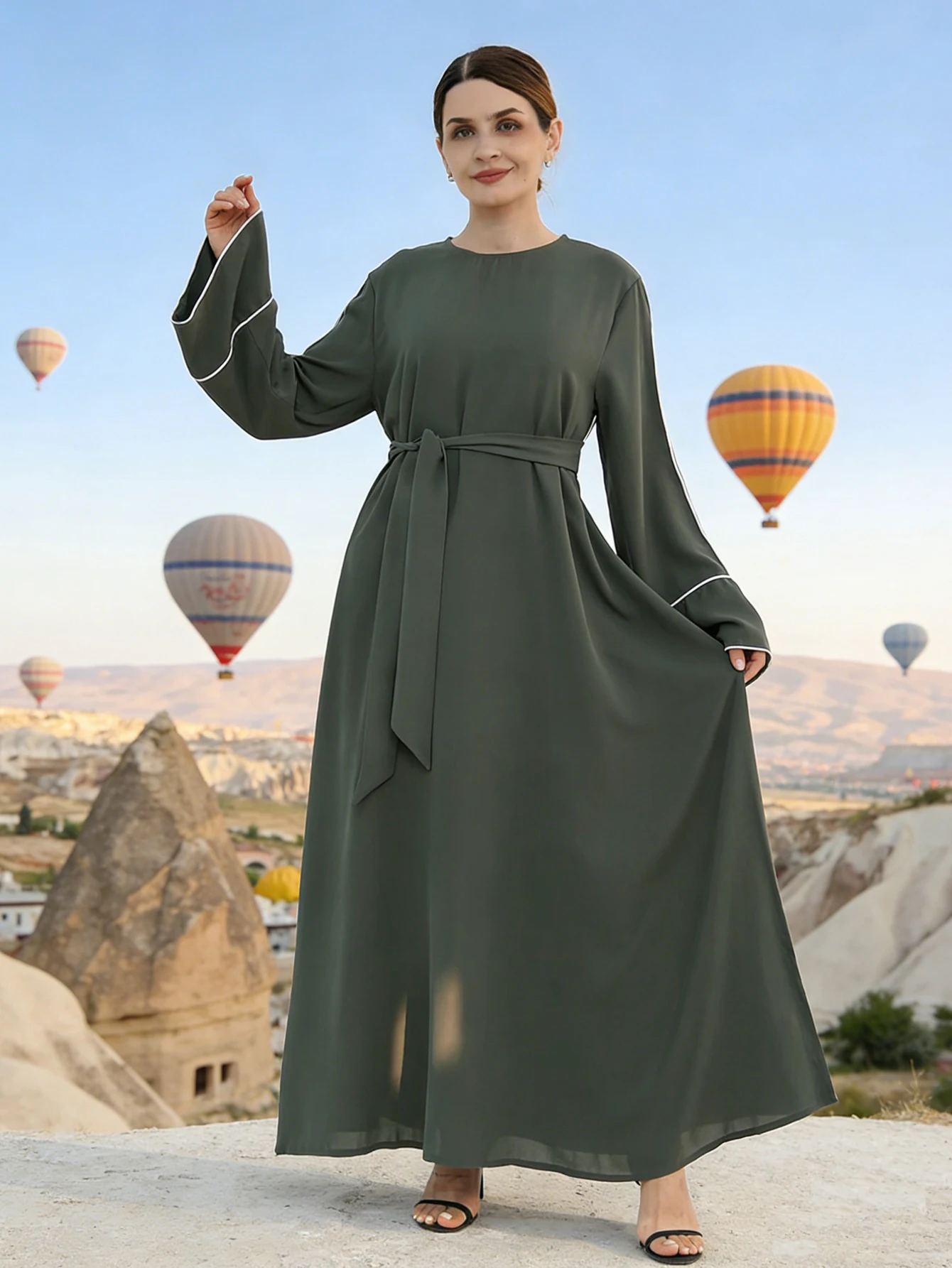 

2026 New Islamic Beige Muslim Abaya Belted Waist Cuff Design Ideal for Ramadan Daily Wear and Middle East Trends in Gulf Regions