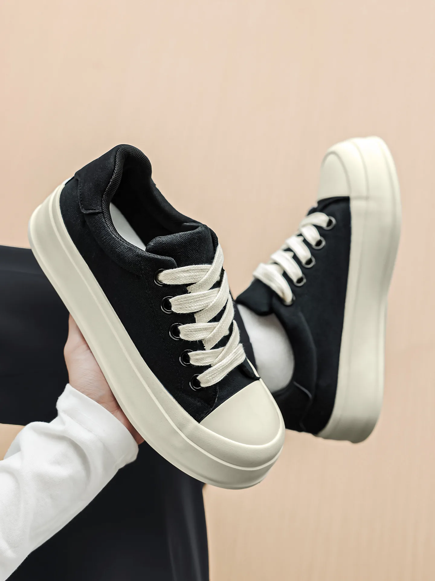 Low-Top Men's Canvas Shoes Thick Sole Sports Style Black Trendy Shoe Versatile Cookie Shoe Korean Version Breathable Mesh Inner