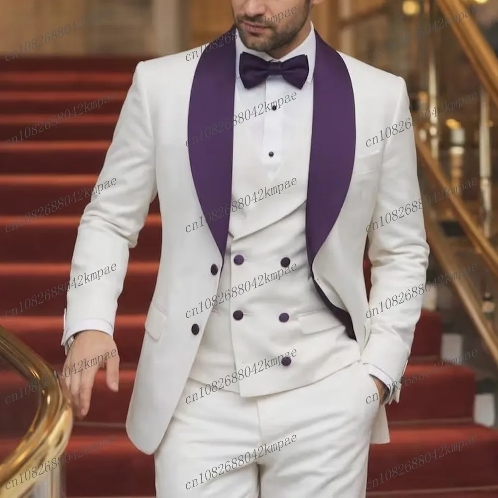 

Белый и фиолетовый мужской костюм для деловых встреч, свадеб, торжеств и выпускных вечеров, комплект из 3 предметов: пиджак, жилет, брюки.