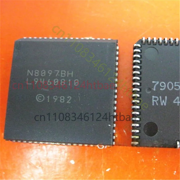 

5pcs N8097BH PLCC68 new