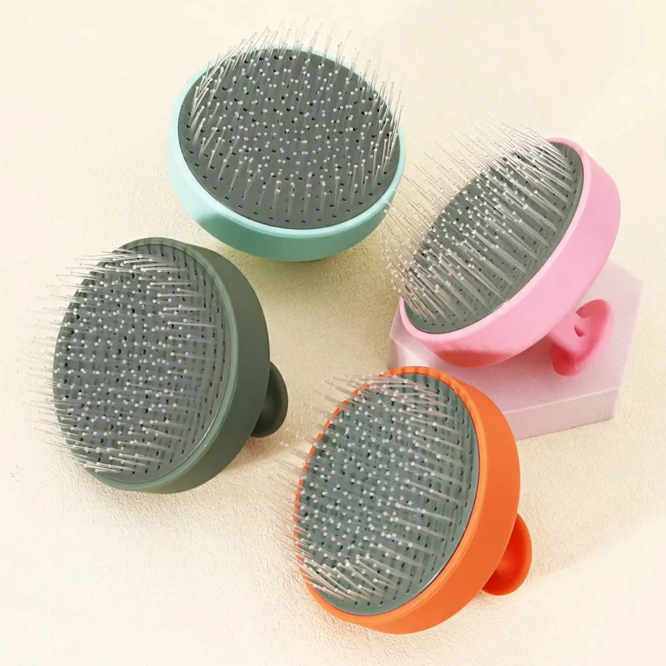 

Portable fine needle teeth hair brush, compact palm size,Care for the scalp anytime, anywhere Special for real hair wigs