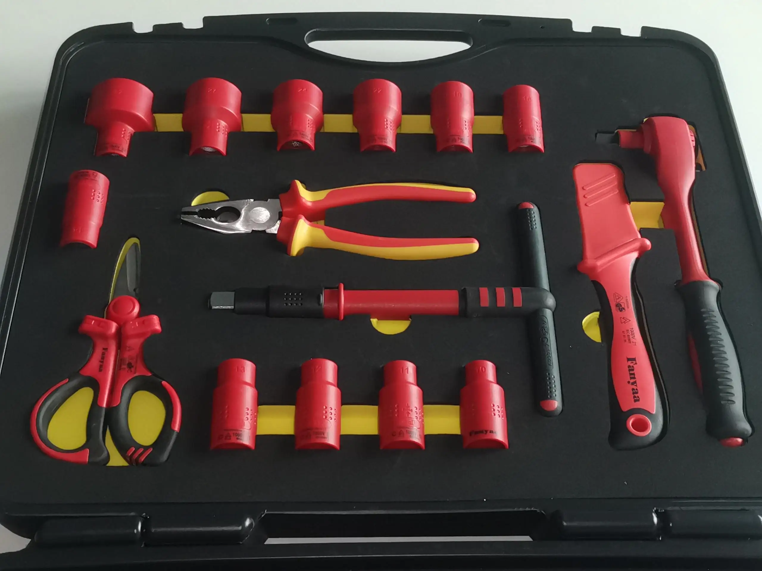 1/2\'\' Socket Wrench Tool Kit Insulated Electrician Tool Box Crowfoot Spanner Screwdriver T-handle Pliers Stripping Knife Scissor