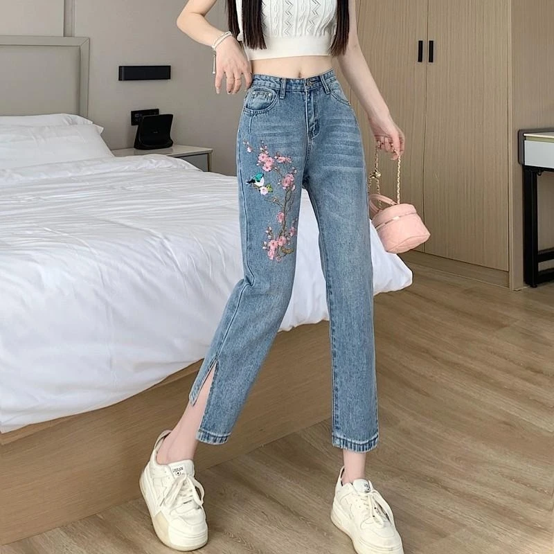 

Women's 2026 New Embroidered Denim Pants Vintage Straight Leg Ankle Length Slimming Jeans with Side Slit Streetwear