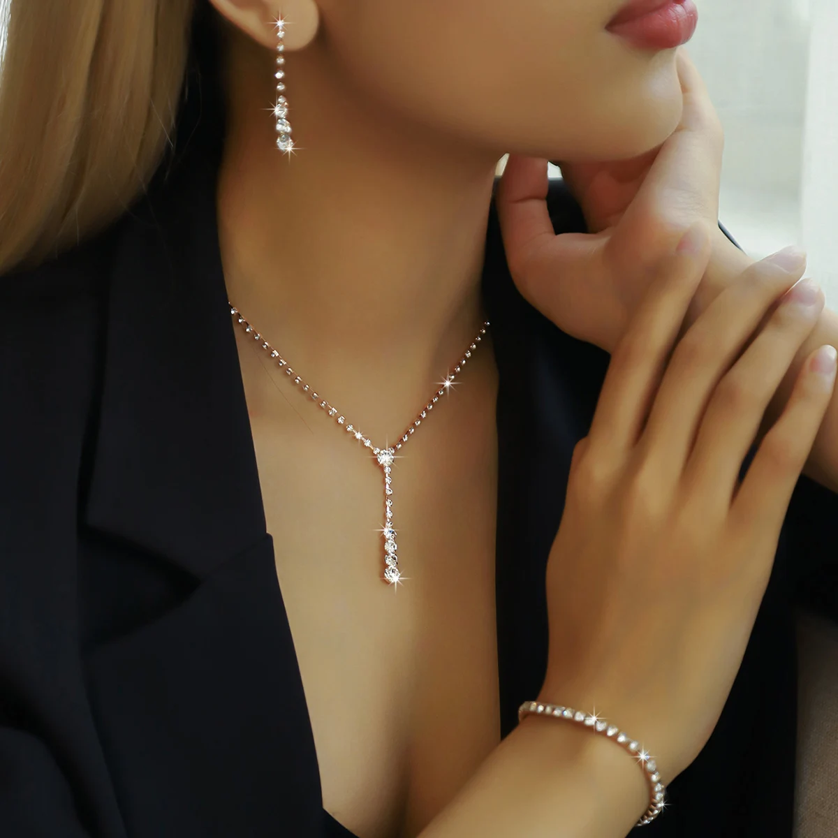 Super Funkelndes Exquisites Schmuckset: Halskette, Ohrringe, Armband – Ideal für Festivalpartys, Spicy Girls und KTV-Outfits