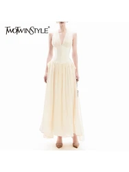 TWOTWINSTYLE Solid Spliced Folds Slimming Dresses For Women V Neck Sleeveless Tunic Temperament Minimalist Dress Female Style