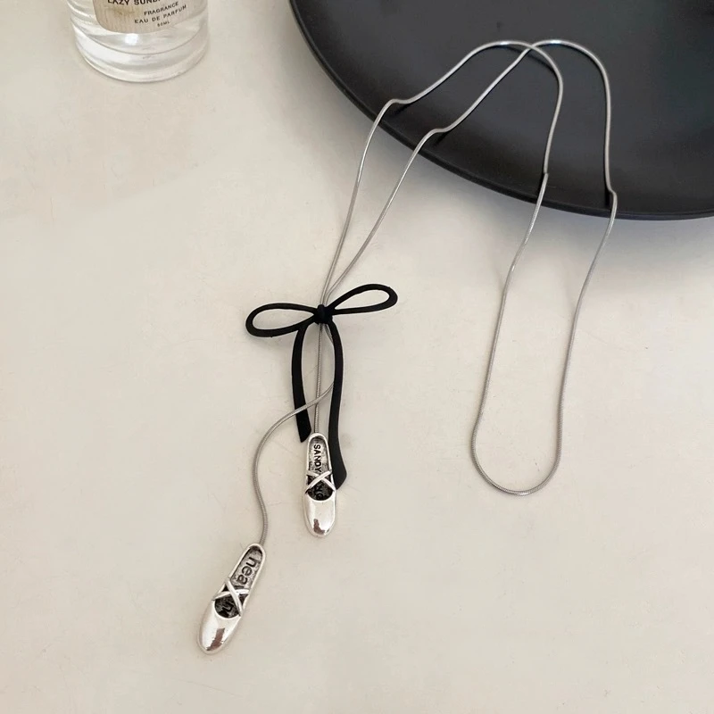 بسيطة Bowknot الرباط قلادة طويلة للنساء أنيقة فضية اللون فراشة هندسية سترة سلسلة الصداقة مجوهرات هدية