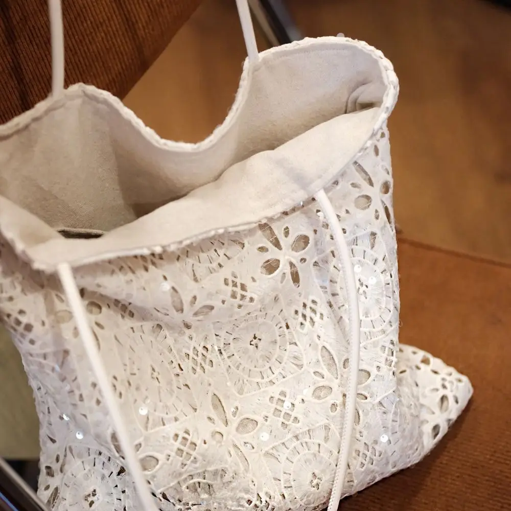 

Hollow Out Embroidery Lace Shoulder Bag Flower Large Capacity Sequin Tote Bag Lightweight Bohemian Women's Weave Handbag Beach