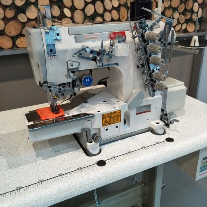 W600 Small Square Head Computer Direct Drive Interlock  Three Needles Five Threads Knitting Underwear  Sewing Machine