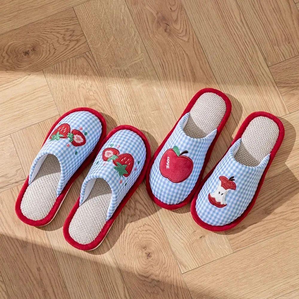 

Soft Strawberry House Linen Slippers Anti-slip Grid Stripe Indoor Slippers Flax Fruits Sweet Slippers Women All Seasons