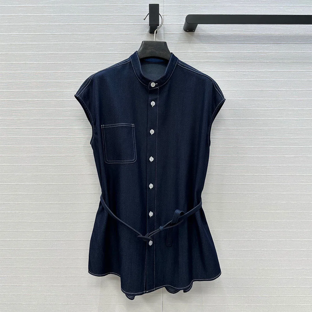 

2025 Новая летняя модная хлопковая тонкая синяя джинсовая рубашка, женская однобортная рубашка без рукавов с лацканами и карманами, тонкий пояс, повседневная свободная блузка