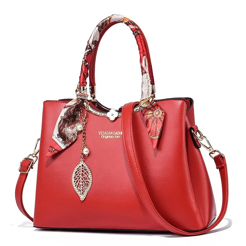 

Middle-aged mother's atmospheric women's handbag bag large capacity elegant temperament wedding shoulder messenger bag