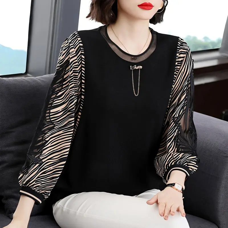 Spring and Autumn Women\'s Round Neck Spring Dress New Middle Aged Mom Long Sleeve Loose Minimalist Autumn Knitted Elegant Top