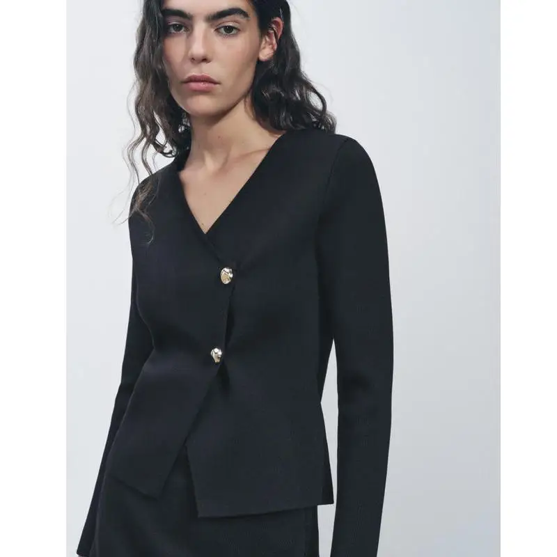 سترة نسائية محبوكة قصيرة جديدة لموسم الخريف والشتاء، بياقة V غير متماثلة وأكمام طويلة، تصميم ضيق، أسلوب عملي، مصنوعة من ألياف...