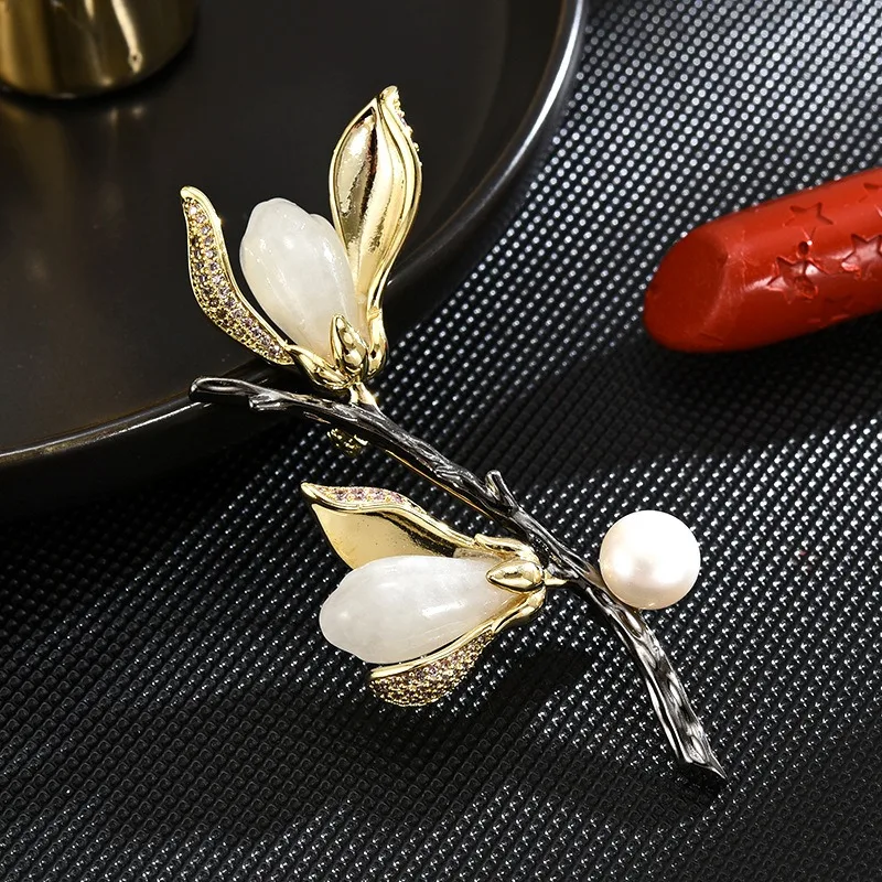 

Elegant Magnolia Brooch High-end Women Accessory with Natural Hetian Jade and Freshwater Pearl Luxury Pin