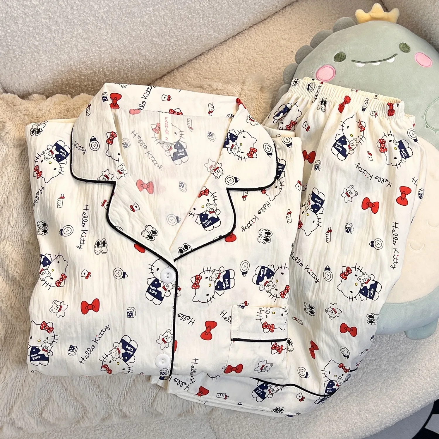 

Anime Bow Hello Kitty Sleepwear Female Summer Cloud Cotton Short Sleeved Shorts Thin Loose Student Dormitory Home Furnishing Set