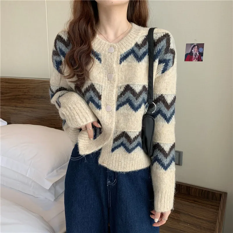 

Women's New 2021 Spring Round Neck Long Sleeve Knitted Tops Color Matching Cardigan Sweaters Female Simple Striped Knitwear Slim