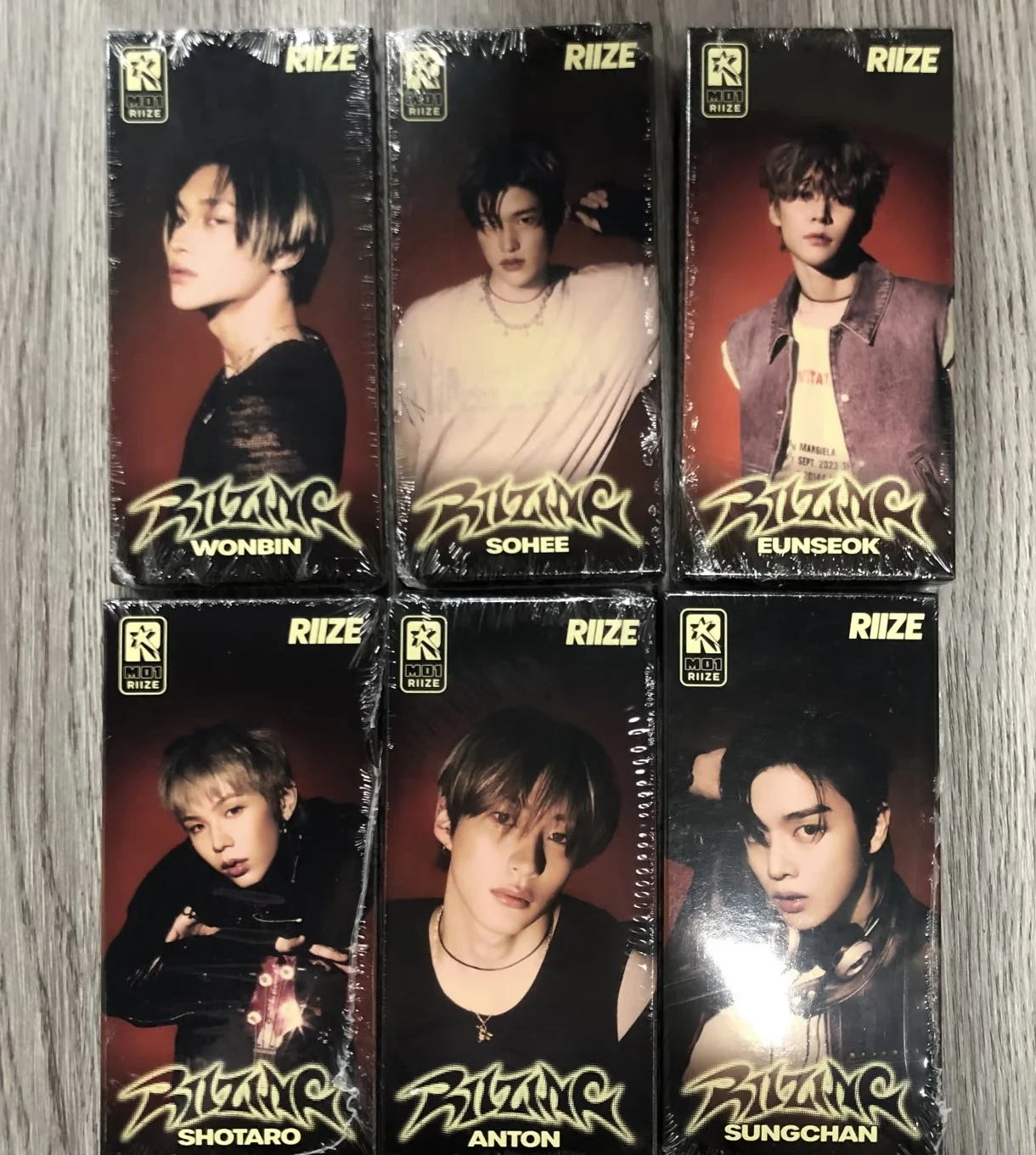 KPOP RIIZE 《RIIZING 》Album Fotokarte LUCKY DRAW Karten SUNGCHAN WONBIN SEUNGHAN SHOTARO SOHEE ANTON Fans Collection