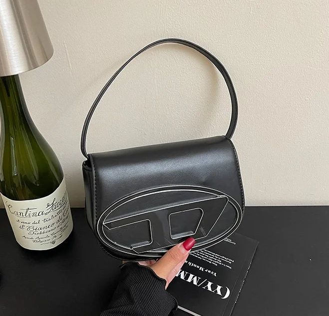 حقائب نسائية عصرية جديدة، حقائب يد فاخرة متعددة الاستخدامات بتصميم متخصص، حقائب نسائية مائلة للركاب