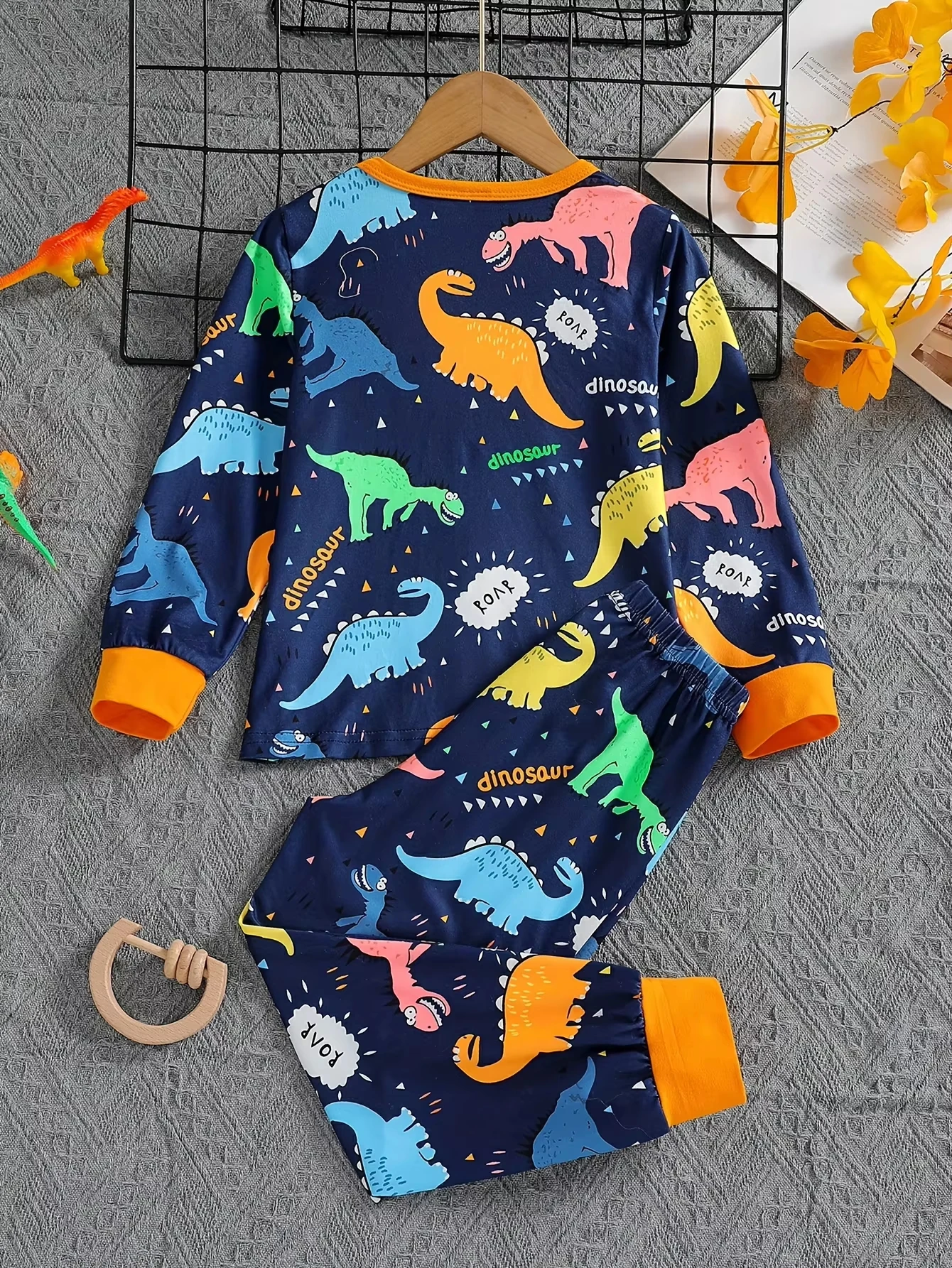 Детская одежда, милый игривый комплект с принтом динозавра, комплект детской домашней одежды, комплект из двух предметов с героями мультфильмов, можно использовать в качестве пижамы
