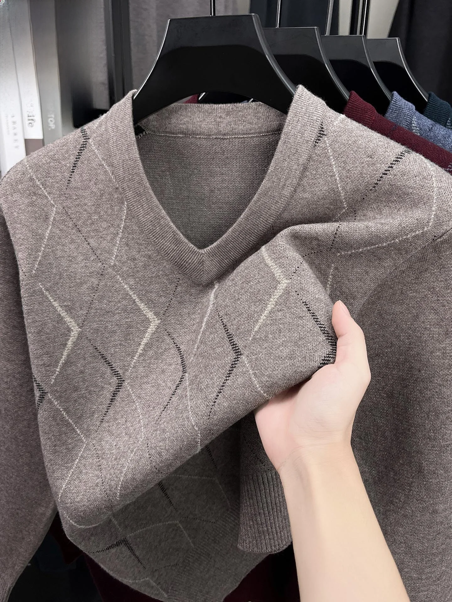 

Мужской вязаный свитер из чистой шерсти Thiened с V-образным вырезом, базовый слой, теплый, повседневный, стандартной длины, с длинными рукавами TUCANO