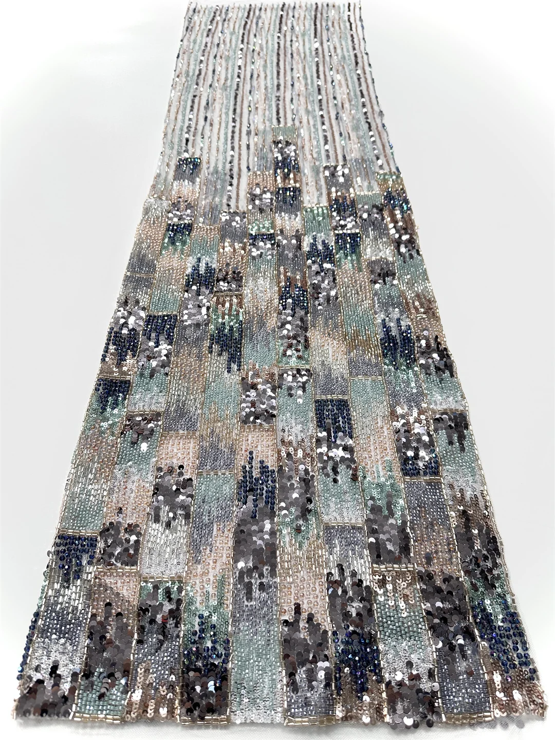 Fashion African Lace Fabric 2025 High Quality French Heavy Beaded Luxury Tulle Lace Nigerian Sequins Net Lace For Wedding Dress