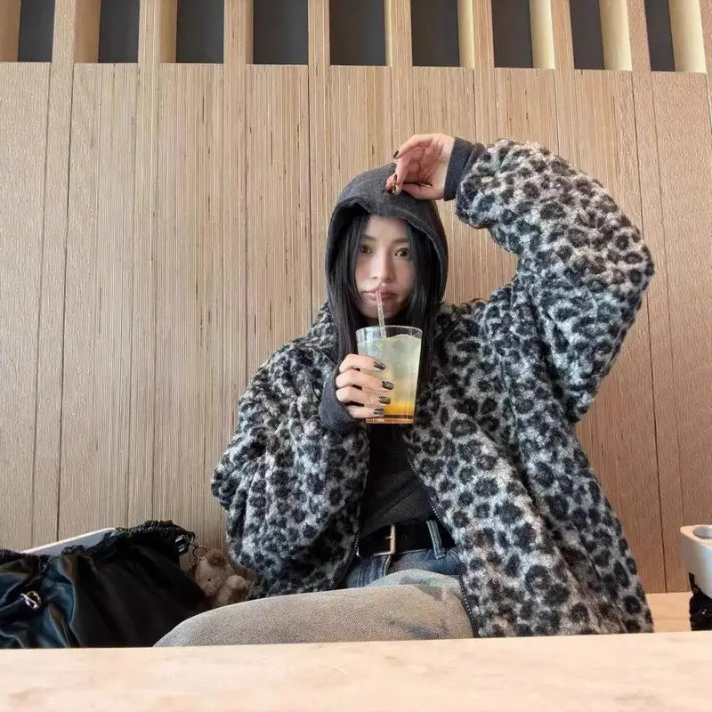 

Faionable Lamb Fur Jaet with Zipper Retro Leopard Print Casual Women's ort Outerwear Thiened Long Sve Polyester