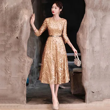 Abiti da sera dorati personalizzati per la madre della sposa Elegante abito da cerimonia nuziale con paillettes a trapezio e modesto con scollo rotondo