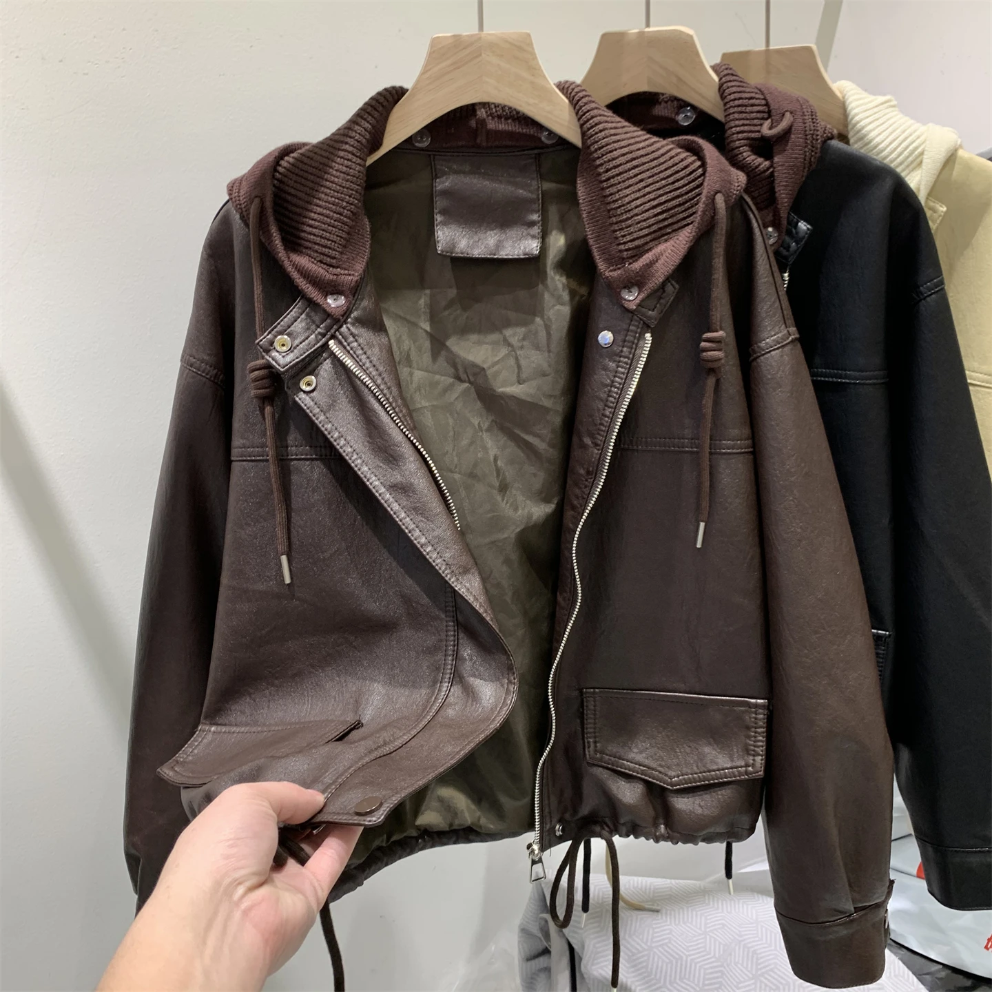 european-sle-loose-slimming-hooded-pu-leather-ort-jaet-women's-winter-new-high-end-knitted-hat-motorcycle-jaet-leather