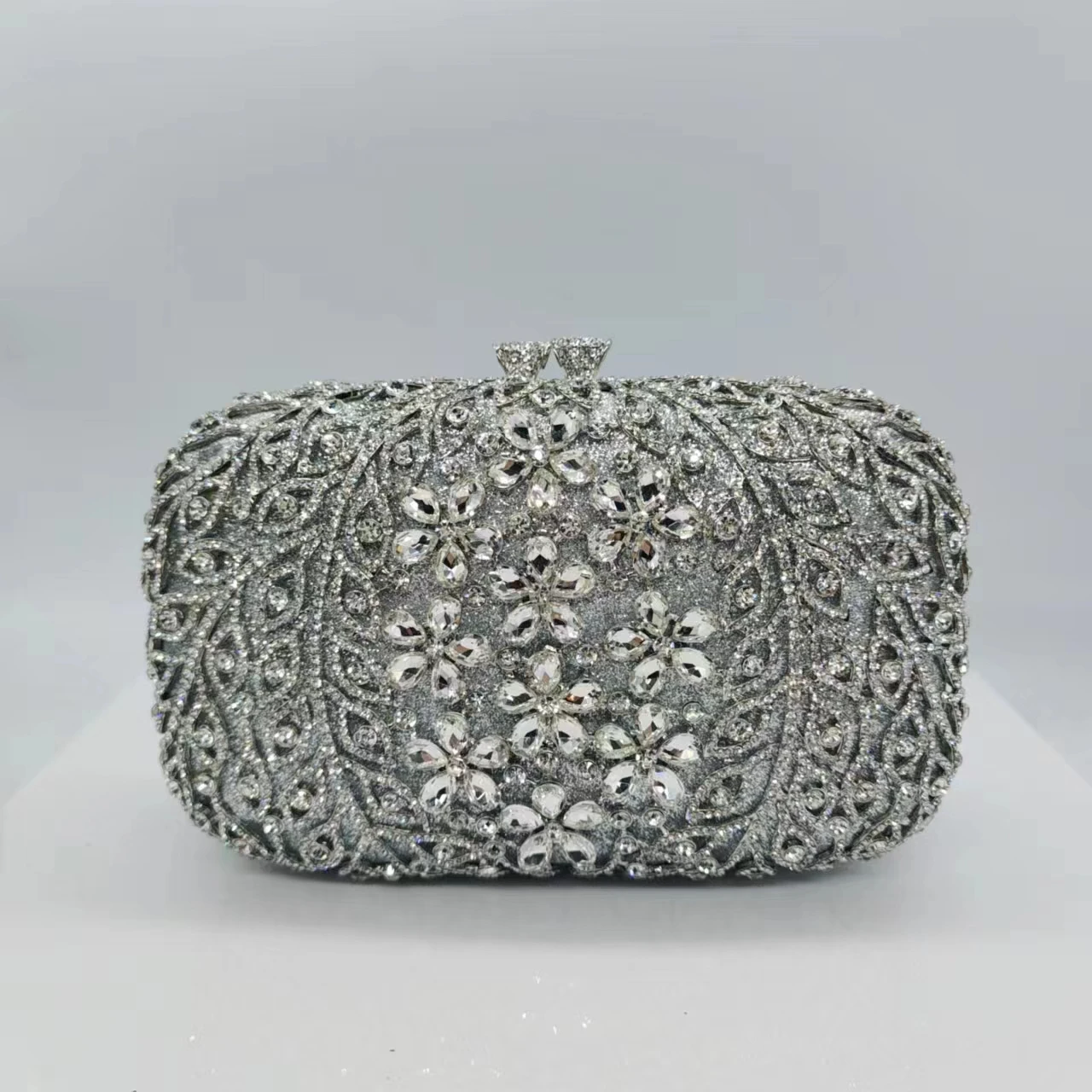 

Made in China Hollow Diamond Pattern Wedding Birthday Diamond Clutch Bag Evening Bag