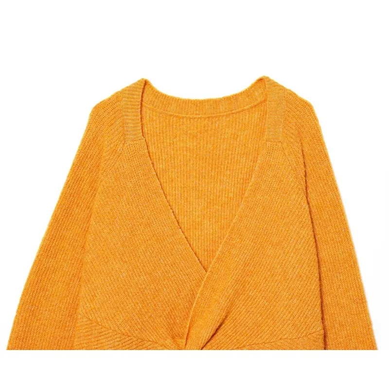 เสื้อสเวตเตอร์ถักสำหรับผู้หญิง สไตล์ลำลอง คอทรงโอ แขนยาว ดีไซน์ผูกโบว์ด้านหลัง เรียบง่าย ทันสมัย เหมาะสำหรับฤดูใบไม้ผลิและฤดูใบไม้ร่วง