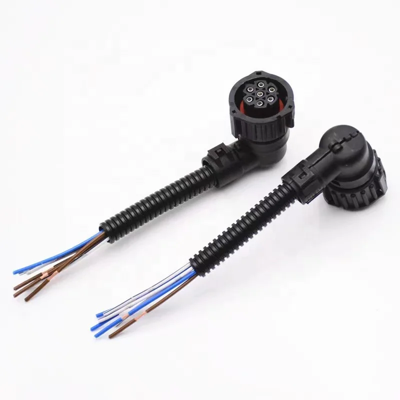 7-Pin Trailer Wiring Harness Connector for Heavy Truck Taillight Seat