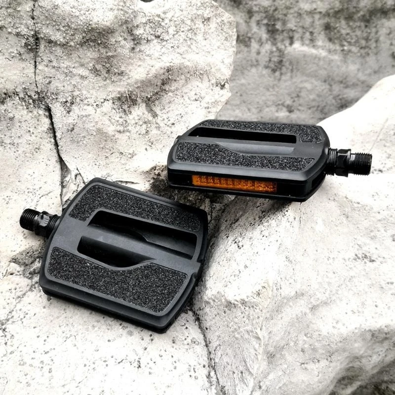 Q39E Reflective Sheet Safety Bicycles Pedals Wide Flat Cycling Pedals Easily Install