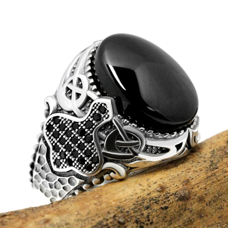Onyx Silver Ring: The Perfect Blend of Strength, Style, and Symbolism for the Modern Man