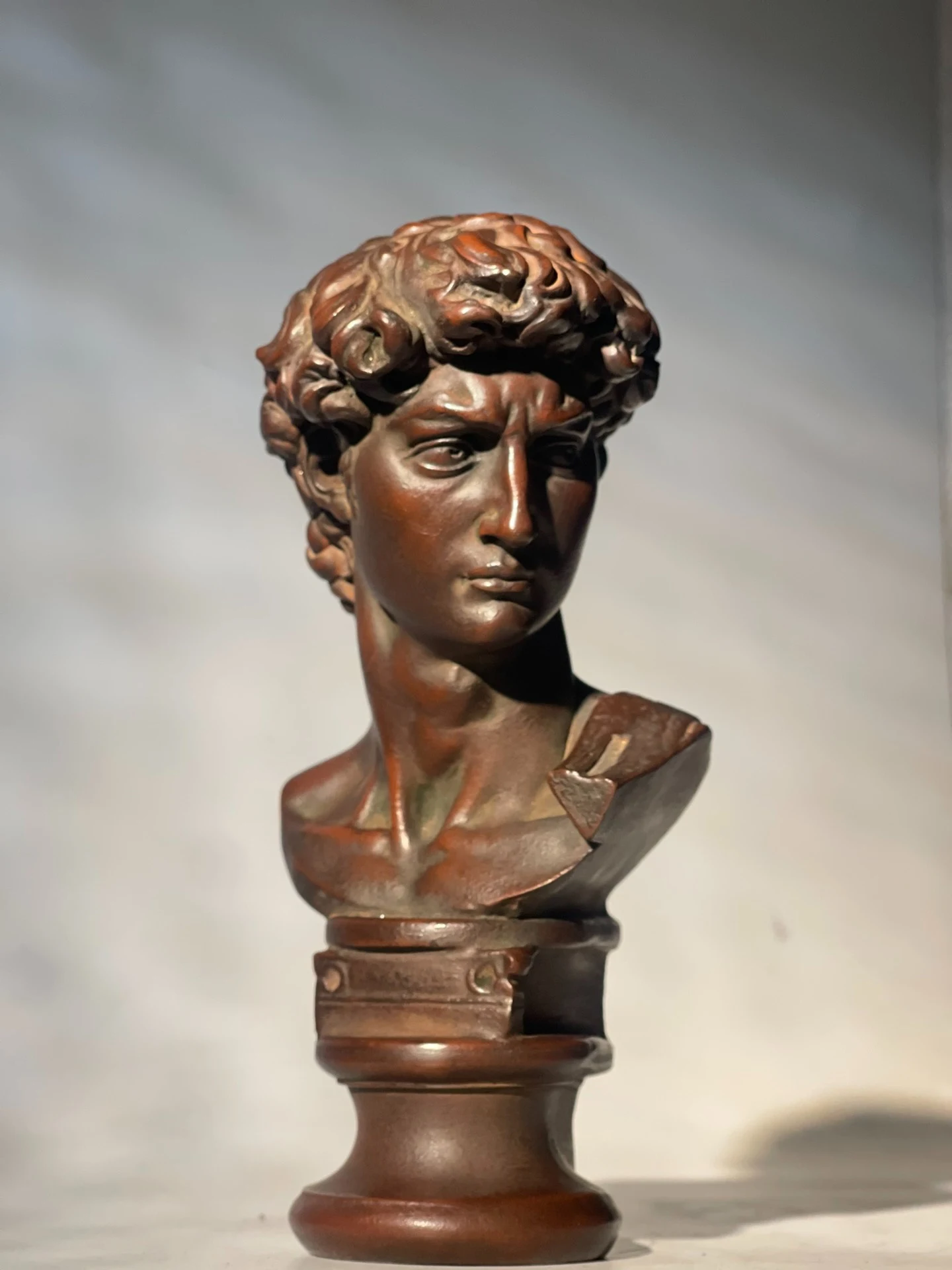 Stone reproduction of Renaissance master Michelangelo's work 