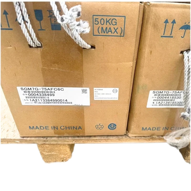 

Новый серводвигатель Yaskawa SGM7G-75AFC6C на складе, быстрая доставка