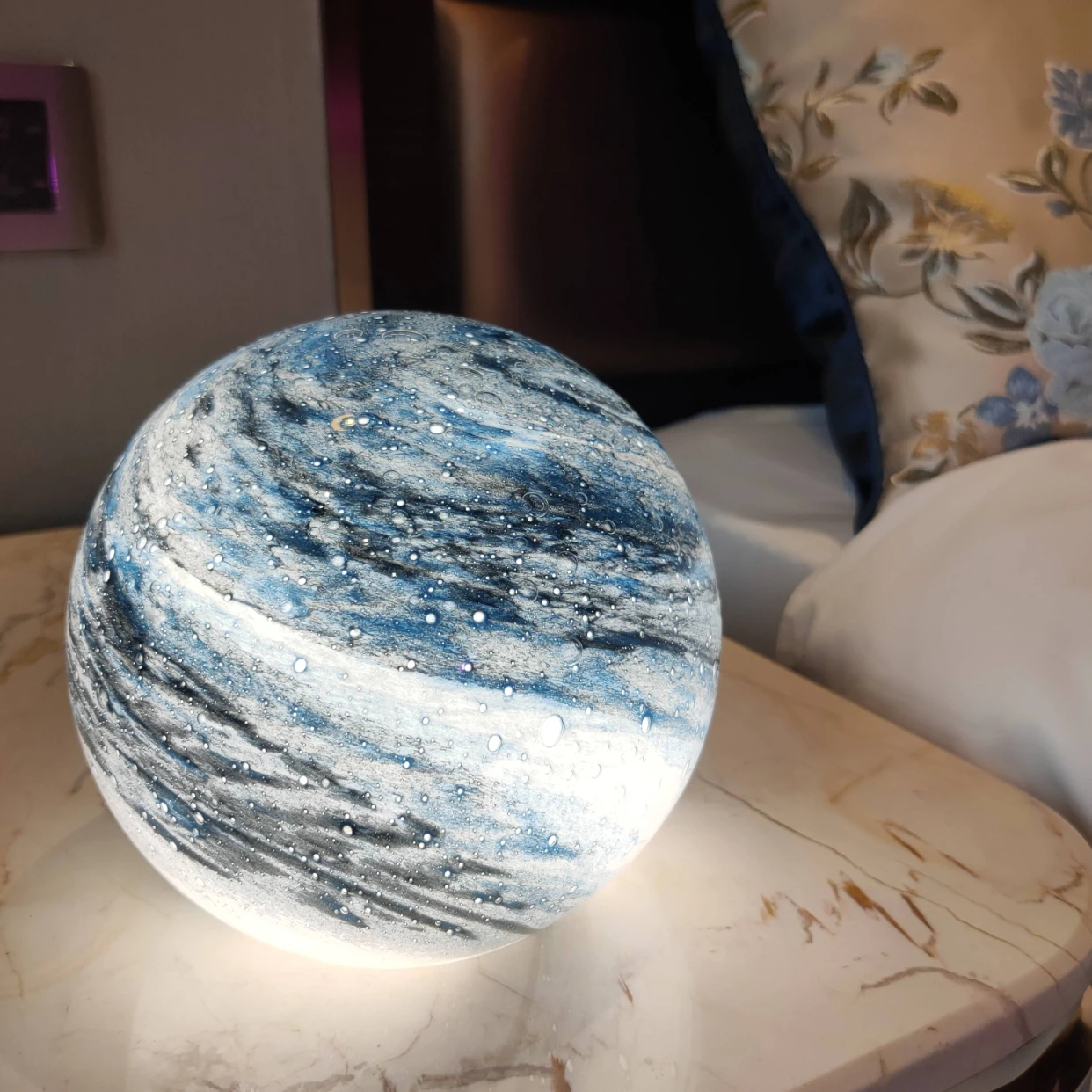 Pure Handwork Glass Star Moon Sphere Table Lamp, Creative LED Lamp, Bedroom Bedside Desk, Dormitory, Modern Simple Ornament Gift