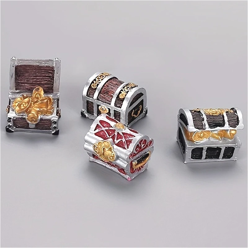 

4pcs Dollhouse Mini Chests Model, Golden Coin Treasure Chest, Pirate Golden Adventure Gift Mini Resin Cartoon Seabed Decoration