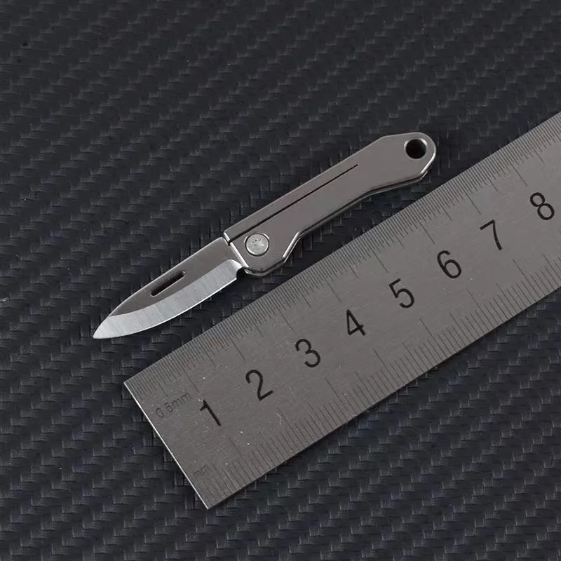 EDC Mini Titanium Knife Sharp Camping Fruit Folding Knife Unpacking Express Knife Portable Keychain Emergency Pendant Knife Gift