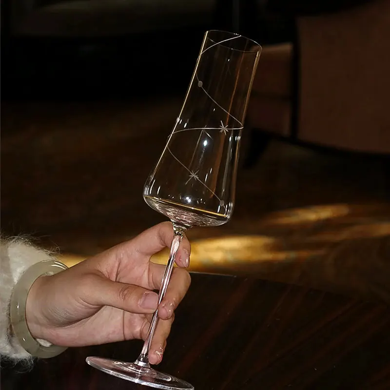Brief Champagne Flute Special Sparkling Wine Glass Goblet Cup with Star Design 310ml 10oz Glass Cup Sniffing Drinkware 1 Piece