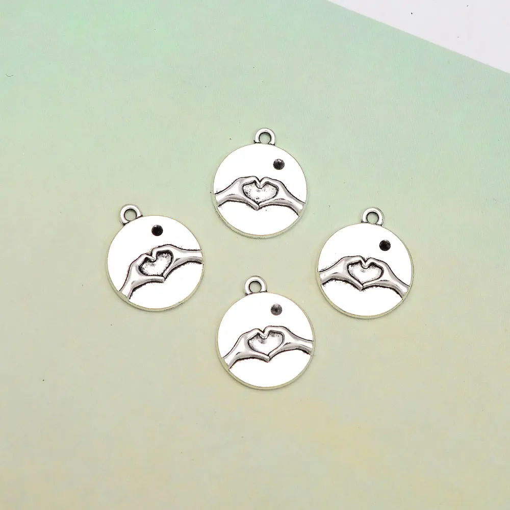 10pcs/Lot 18x16mm Vintage Hand Heart Charms Korean Love Gestures Pendants For DIY Necklace Jewelry Making Supplies Accessories